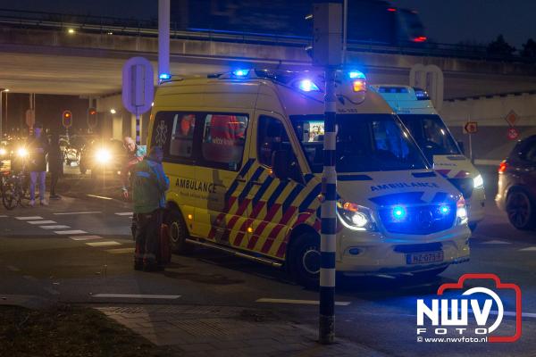 29-jarige man raakt zwaargewond na steekincident Luttekenstraat in Elburg, drie mannen aangehouden - © NWVFoto.nl