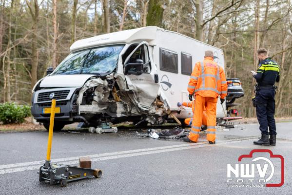 Een gewonde bij frontale botsing Soerelseweg in Epe - © NWVFoto.nl