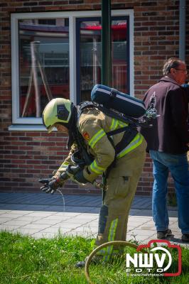 Buren aan de Stelling, bellen 112 voor brand in woning waar bewoner niet van thuis was. - © NWVFoto.nl
