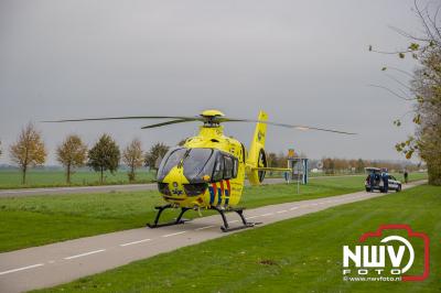 Bij een bedrijfsongeval in Biddinghuizen is vrijdagmorgen ook de traumahelikopter ingezet - © NWVFoto.nl