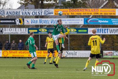 In de gemeentelijke derby VSCO'61 tegen OWIOS was het dit keer Oldebroek die de 3 punten in Oosterwolde binnen sleepte. - © NWVFoto.nl