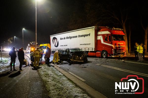 Twee gewonden bij frontale aanrijding Eperweg N309 op 't Harde - © NWVFoto.nl
