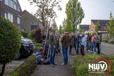 Dorette verlaat ambulancedienst, collega's laten haar niet zonder sensatie vertrekken. - © NWVFoto.nl