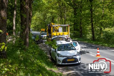 Automobilist merk te laat op dat auto voor hem afremt voor afslaande auto N309 Epe. - © NWVFoto.nl