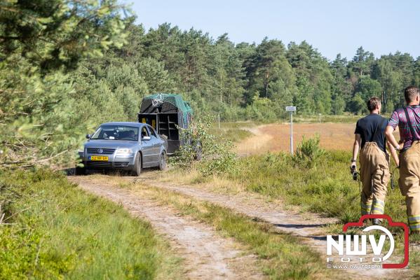 Twee aanhoudingen na illegale rave party op militair terrein op 't Harde - © NWVFoto.nl