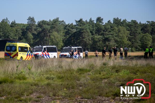 Twee aanhoudingen na illegale rave party op militair terrein op 't Harde - © NWVFoto.nl
