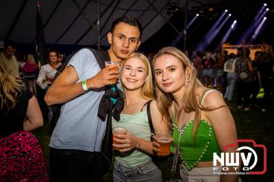 Dit jaar is BigPop twee dagen, vrijdagavond was de aftrap met optredens in de grote tent van Qmusic, De Doel-Laezen, Poar Neem'n en Zany. - © NWVFoto.nl