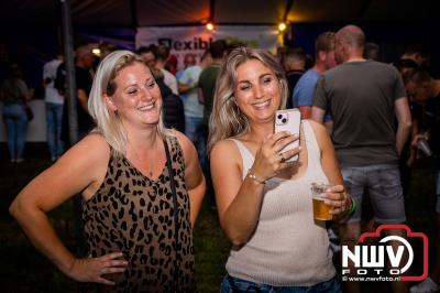 Dit jaar is BigPop twee dagen, vrijdagavond was de aftrap met optredens in de grote tent van Qmusic, De Doel-Laezen, Poar Neem'n en Zany. - © NWVFoto.nl