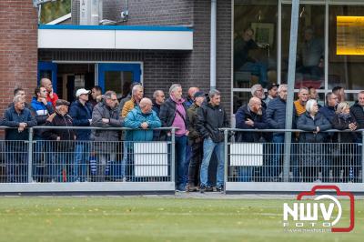 ElburgerSC en SEH verdelen de punten in Elburg. - © NWVFoto.nl