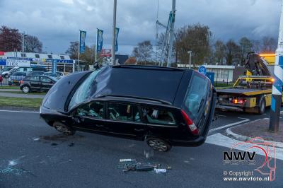 27-04-2016 Eenzijdig ongeval rotonde N309 Zuiderzeestraatweg - Gerichtenweg Elburg. - © NWVFoto.nl