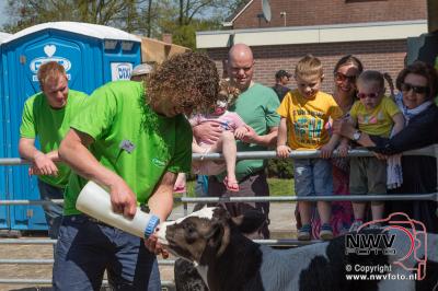 Campina boerderijdag bij fam. Krooneman op 't Harde. - © NWVFoto.nl