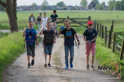 Avondwandel vierdaagse van start in Doornspijk 09-05-2016 - © NWVFoto.nl