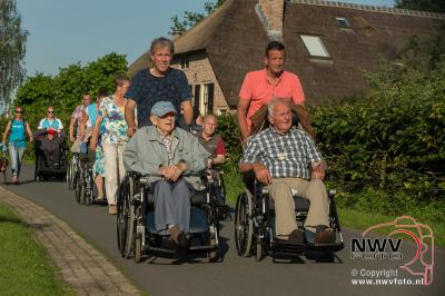 Avondwandel vierdaagse Elburg dinsdagavond. - © NWVFoto.nl