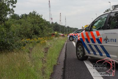 Ongeval eenzijdig A28 Li 73,4 't Harde zijn vier mensen naar het ziekenhuis vervoerd. - © NWVFoto.nl