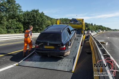 Ongeval drie auto's op A28 in wegversmalling gedeelte Re 72.1 't Harde. - © NWVFoto.nl