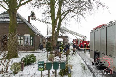 Schoorsteenbrand Zuiderzeestraatweg Doornspijk. - © NWVFoto.nl