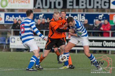 ElburgerSC wint gemeentelijke derby tegen DSV'61 met 1-0  - © NWVFoto.nl