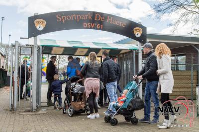 Vlooienmarkt op sportpark De Haere in Doornspijk. - © NWVFoto.nl