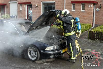Auto vat spontaan vlam Lange Wijden Elburg. - © NWVFoto.nl