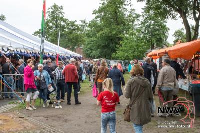 Sfeermarkt tijdens Oostendorperdagen op zaterdag. - © NWVFoto.nl
