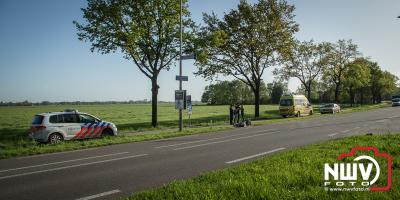 Automobilist ziet fietser op fietspad over het hoofd. - © NWVFoto.nl