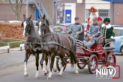 Sinterklaas met pietenband op bezoek in Doornspijk. - © NWVFoto.nl