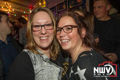 Karbietfeest 2.0 was weer een geweldig eindejaar feest aan de Stoopschaarweg in Elburg. - © NWVFoto.nl