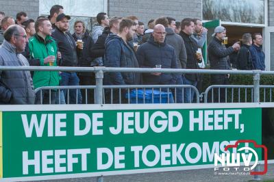 ESC gaat strijdend ten onder in Oldebroek - © NWVFoto.nl