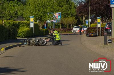 Traumaheli inzet bij ongeval met twee scooters op de Hoge Enk. - © NWVFoto.nl