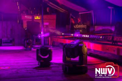 Twee avonden organiseert de 5 meter bar een tentfeest op 't Harde met als doel de Veluwse Wens Ambulance financieel te onder steunen.. - © NWVFoto.nl