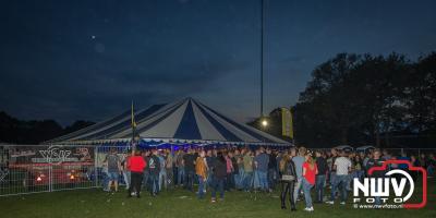 Zaterdag avond was de tent gezellig vol, het team van de 5 meterbar had alles uit de kast getrokken om er een super gezellig feest van te maken. - © NWVFoto.nl