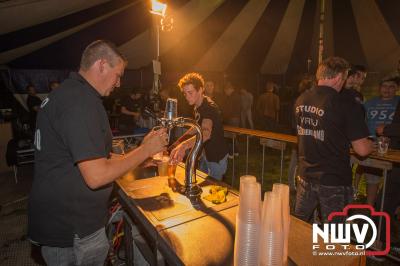 Zaterdag avond was de tent gezellig vol, het team van de 5 meterbar had alles uit de kast getrokken om er een super gezellig feest van te maken. - © NWVFoto.nl