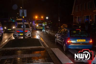 Voetganger gewond na aanrijding door auto op voetpad op de Eperweg N309 tHarde t.h.v. de Elim kerk. - © NWVFoto.nl
