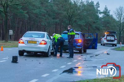 Twee auto's betrokken bij ongeval N309 Eperweg boven op de Wolberg 'tHarde. - © NWVFoto.nl