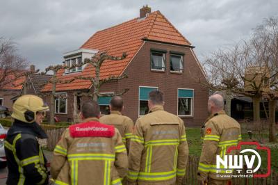 Brand in het plafond van een vrijstaande woning in Doornspijk - © NWVFoto.nl