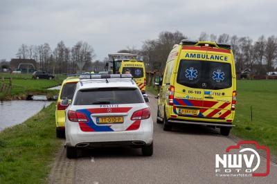 Fietser aangetroffen langs de Huisdijk Hoge Enk - © NWVFoto.nl