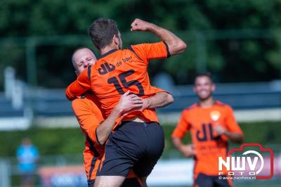 DSV’61 legt Sportclub Elburg over de knie. - © NWVFoto.nl