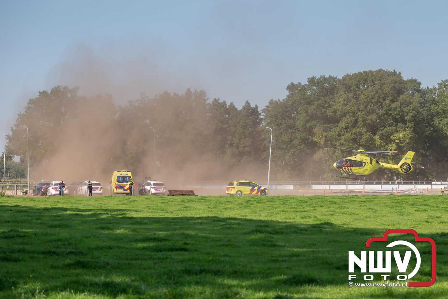 Medische inzet traumahelikopter bij manege Oldebroek - © NWVFoto.nl