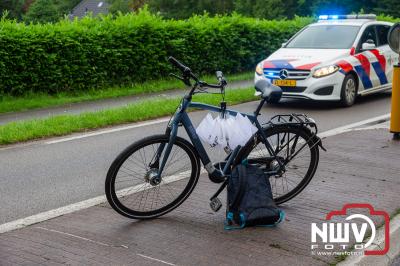 Jongen gewond nadat hij bij het oversteken is geschept door bestelwagen op 't Harde. - © NWVFoto.nl